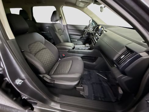 Used 2022 Nissan Pathfinder SV FWD image 29