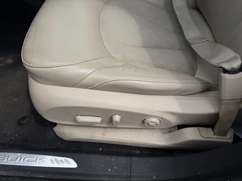 Used 2020 Buick Envision Preferred FWD image 12