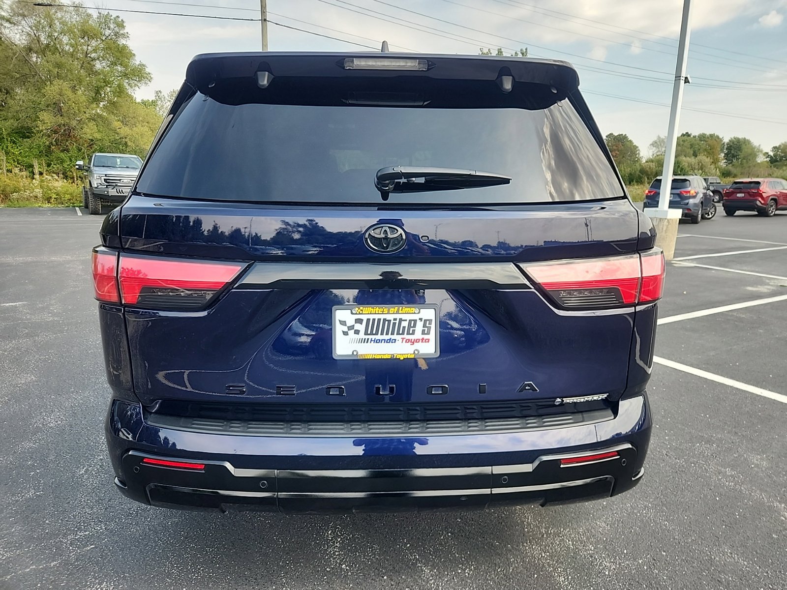 Used 2026 Toyota Sequoia Platinum AWD/4WD image 7