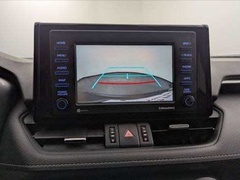 Used 2022 Toyota RAV4 XLE Premium AWD/4WD image 24