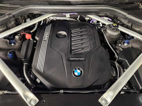 Used 2022 BMW X7 xDrive40i w/ Premium Package AWD/4WD image 33