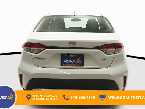 Used 2022 Toyota Corolla LE image 12
