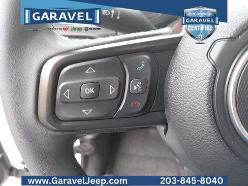 Used 2025 Jeep Wrangler Sport S image 6