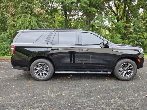 Used 2024 Chevrolet Tahoe Z71 w/ Z71 Off-Road Package AWD/4WD image 8