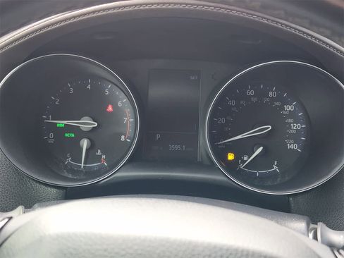 Used 2019 Toyota C-HR Limited image 16