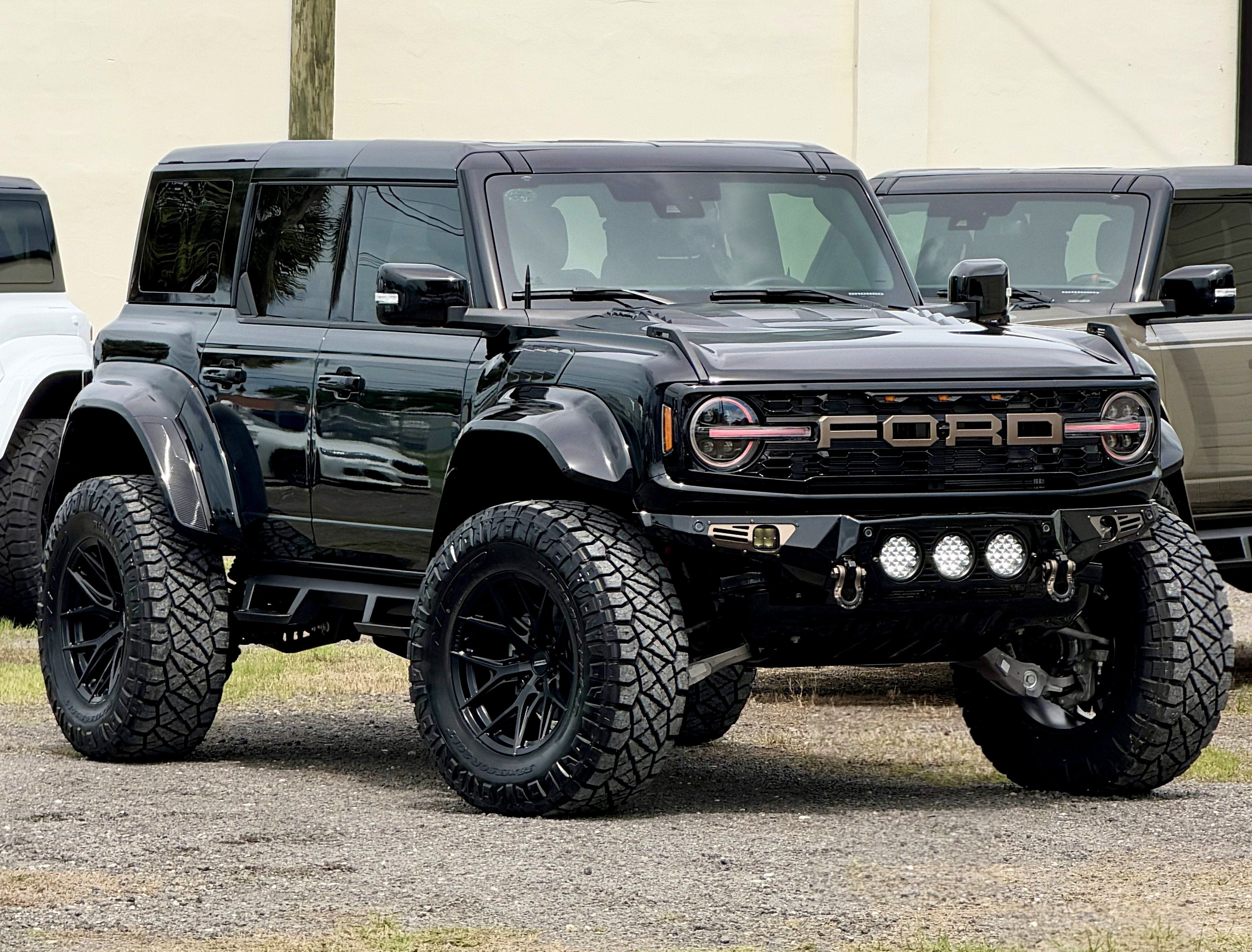 Used 2026 Ford Bronco Raptor AWD/4WD image 2