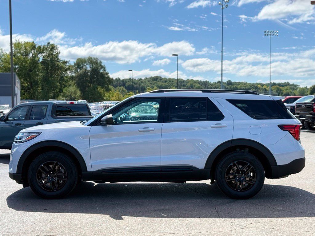 Used 2026 Ford Explorer Active AWD/4WD image 38