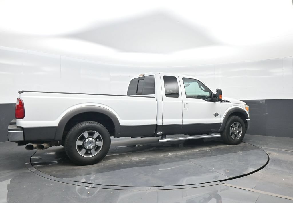 Used 2011 Ford F250 Lariat w/ Lariat Interior Pkg RWD image 2