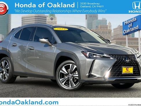 Used 2019 Lexus UX 200 w/ Premium Package FWD image 1