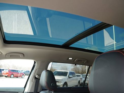 Used 2024 Volkswagen Atlas Peak Edition SEL image 5