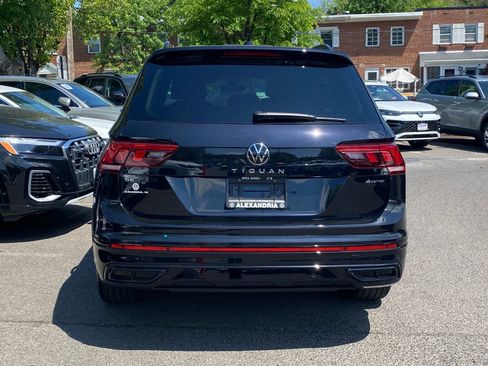 Certified 2023 Volkswagen Tiguan SE R-Line AWD/4WD image 4