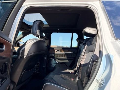 Used 2023 Jeep Grand Cherokee Summit w/ Luxury Tech Group V AWD/4WD image 24