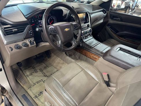 Used 2015 Chevrolet Tahoe LTZ AWD/4WD image 17