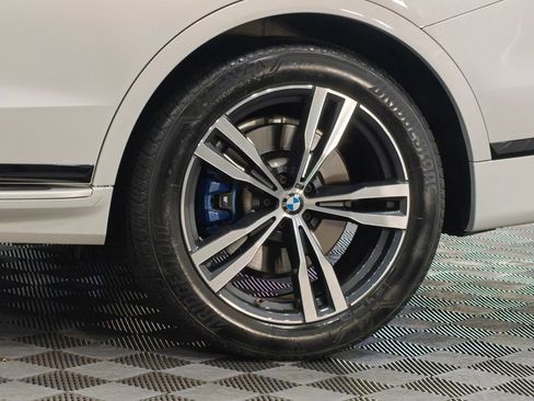 Used 2022 BMW X7 xDrive40i w/ M Sport Package AWD/4WD image 95