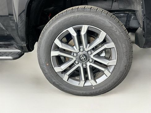 Used 2026 Toyota 4Runner Limited AWD/4WD image 11