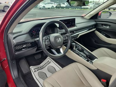 Used 2024 Honda Accord Touring image 18