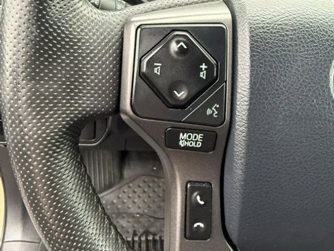 Used 2018 Toyota Tacoma SR5 image 19