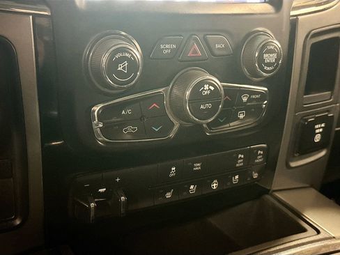 Used 2018 RAM 3500 Laramie w/ Sport Appearance Group image 18