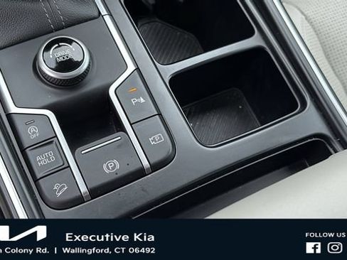 Certified 2025 Kia Sorento S w/ Panoramic Sunroof Package FWD image 21