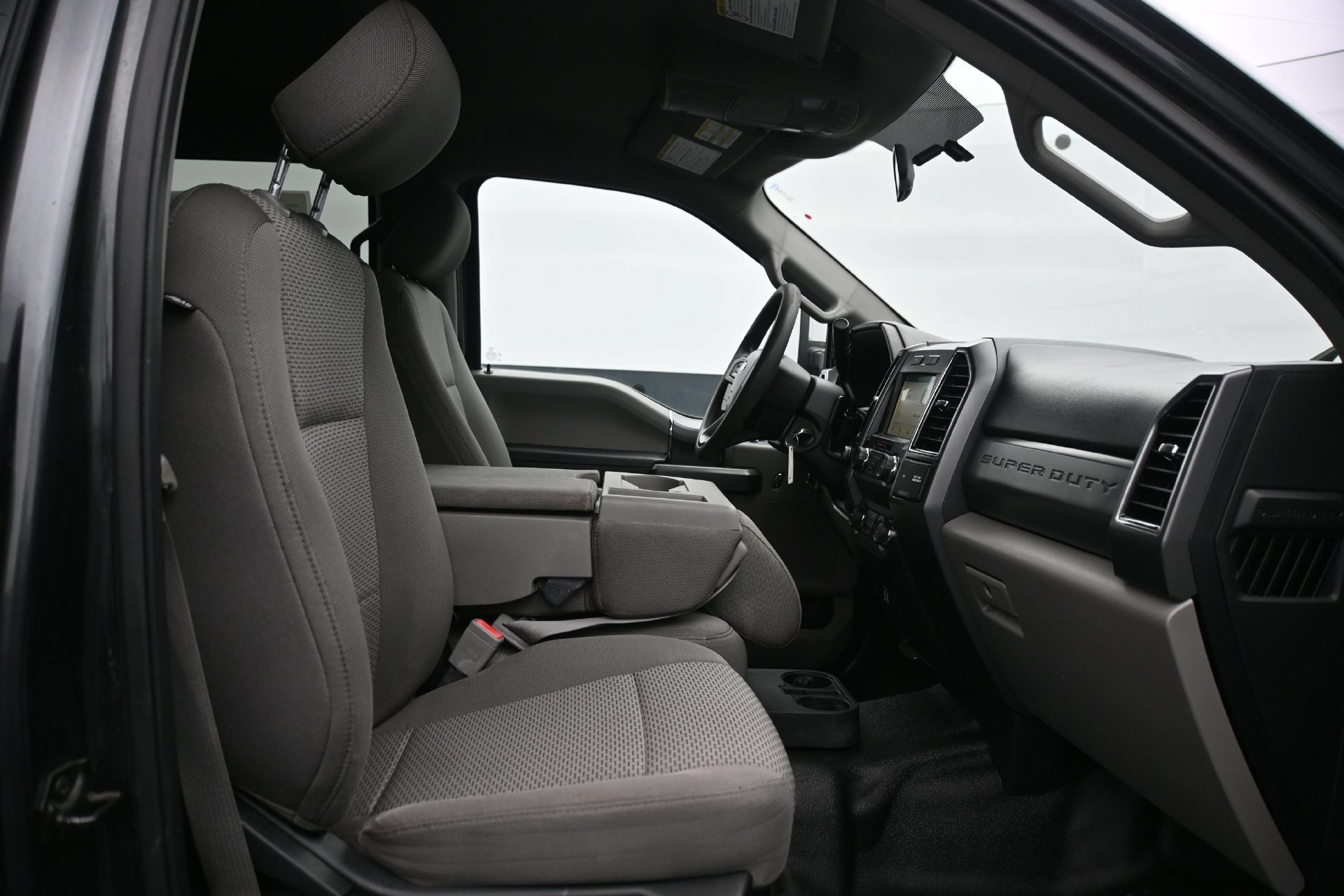 Used 2019 Ford F250 XLT w/ XLT Premium Package AWD/4WD image 13