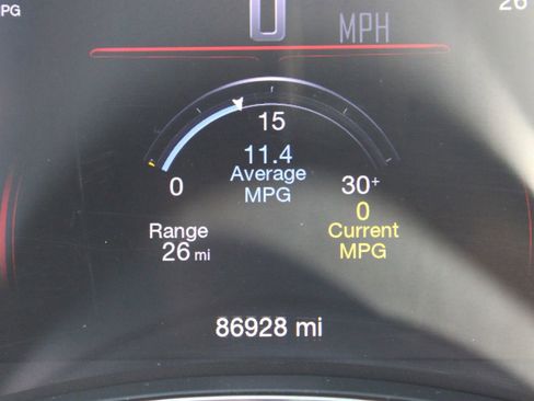 Used 2018 Dodge Durango R/T w/ Blacktop Package RWD image 30