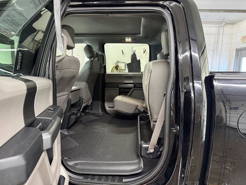 Used 2016 Ford F150 XLT w/ Equipment Group 302A Luxury image 17