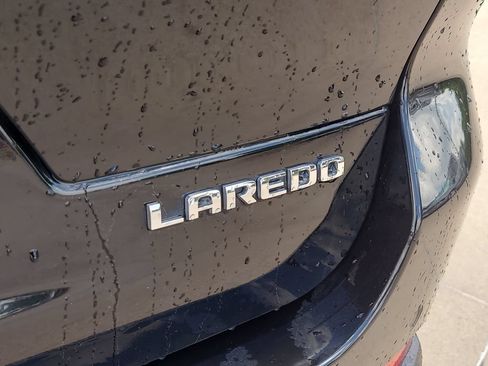 Used 2023 Jeep Grand Cherokee L Laredo RWD image 7