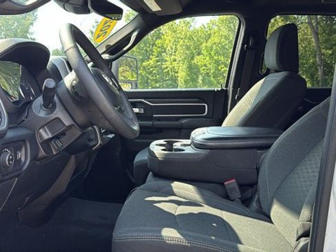 Used 2025 RAM 2500 Big Horn AWD/4WD image 13