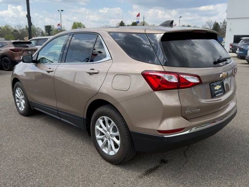 Used 2019 Chevrolet Equinox LT FWD image 5