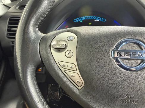 Used 2013 Nissan Leaf SL w/ Premium Pkg FWD image 45