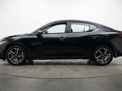 Used 2025 Nissan Sentra SV image 5