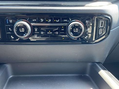 Used 2025 Chevrolet Silverado 2500 ZR2 w/ ZR2 Bison Edition AWD/4WD image 32