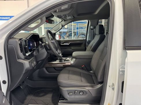 New 2026 Chevrolet Silverado 1500 RST w/ Redline Edition AWD/4WD image 7