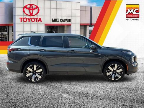 Used 2025 Mitsubishi Outlander SE AWD/4WD image 6