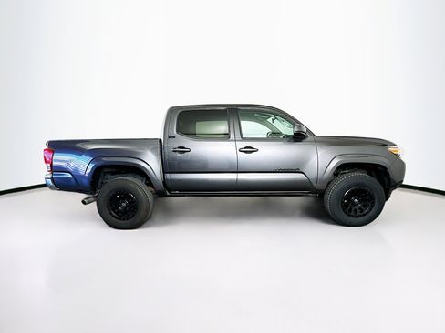 Used 2020 Toyota Tacoma SR5 image 10
