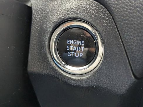 Used 2019 Toyota RAV4 XLE Premium image 28