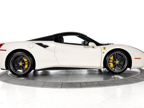 Certified 2017 Ferrari 488 Spider RWD image 10