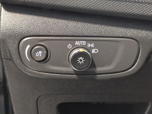 Certified 2025 Chevrolet TrailBlazer LT AWD/4WD image 10
