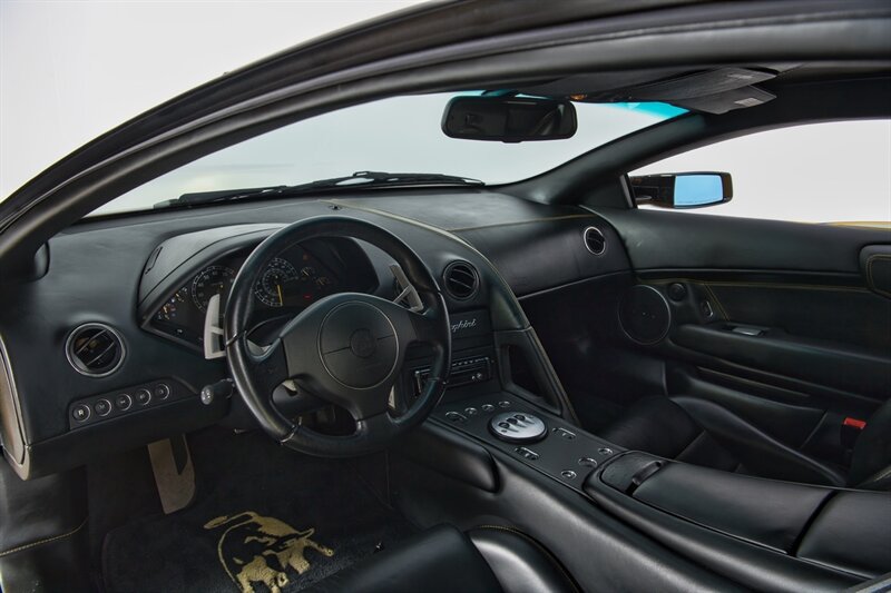 Used 2006 Lamborghini Murcielago Coupe AWD/4WD image 22