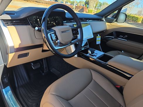 New 2026 Land Rover Range Rover SE AWD/4WD image 16