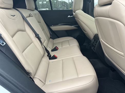Used 2025 Cadillac XT4 Premium Luxury w/ Technology Package FWD image 16