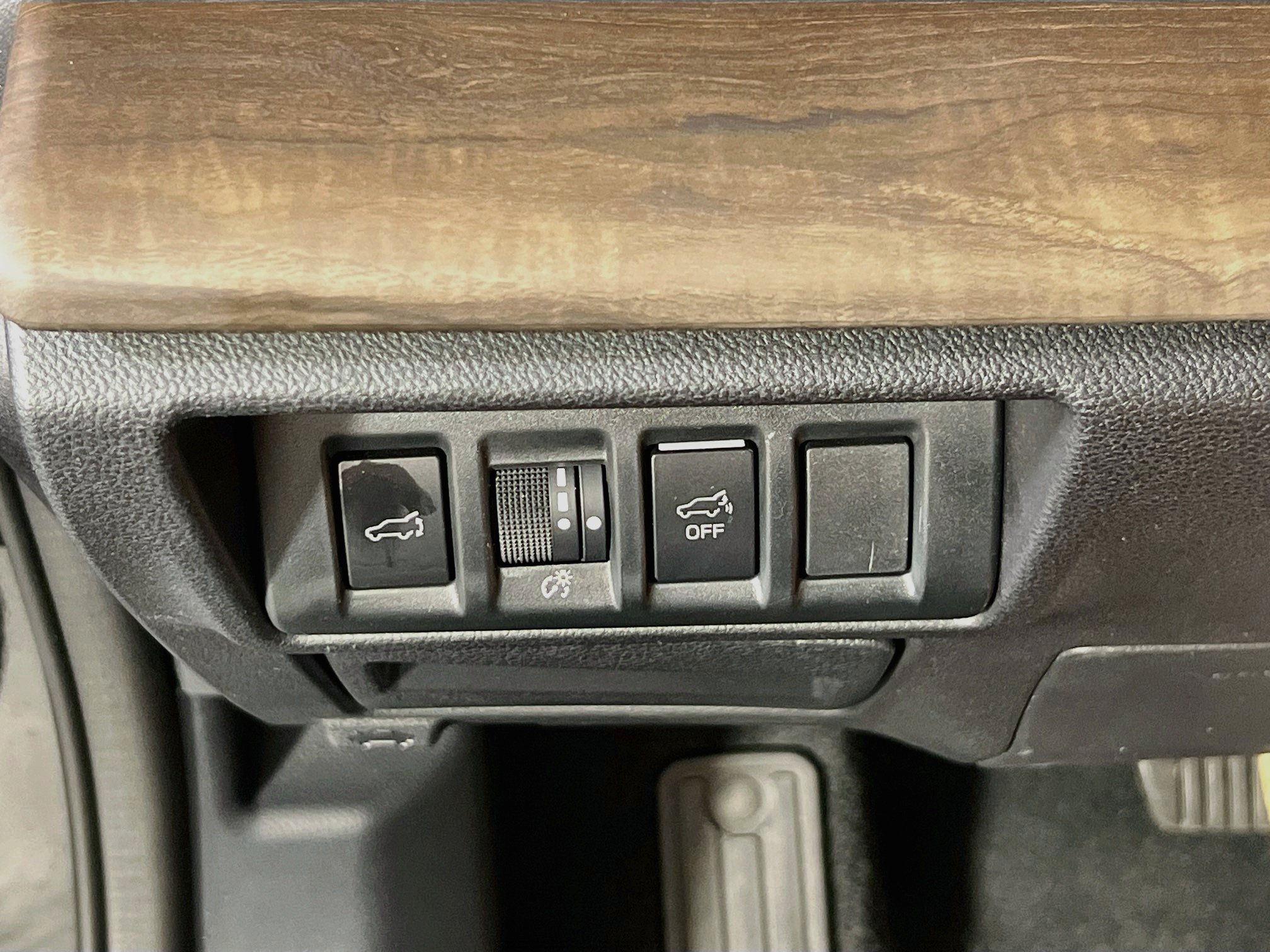 Used 2023 Subaru Outback Touring AWD/4WD image 10