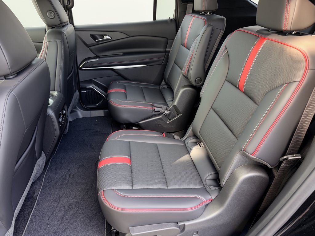 New 2027 Chevrolet Traverse RS FWD image 25