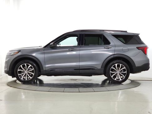 Used 2025 Ford Explorer ST-Line AWD/4WD image 6