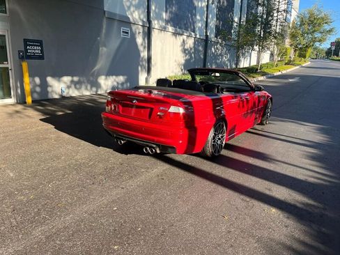 Used 2004 BMW M3 image 9