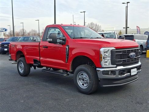 New 2026 Ford F250 XL w/ FX4 Off-Road Package image 2