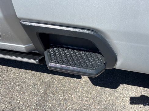 Used 2022 GMC Sierra 3500 Denali w/ Denali Ultimate Package image 35