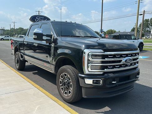 Used 2024 Ford F250 Platinum AWD/4WD image 3