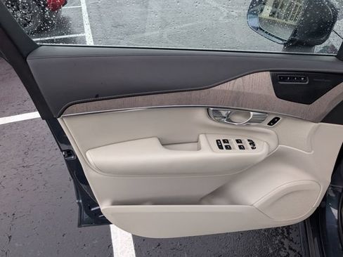 Used 2023 Volvo XC90 B6 Ultimate w/ Protection Package Premier AWD/4WD image 14