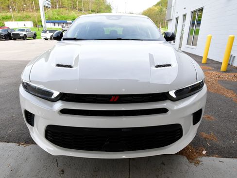 New 2025 Dodge Hornet GT w/ Cold Weather Group image 2